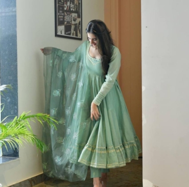 Green Chanderi Cotton Anarkali With Organza Dupptta Dress