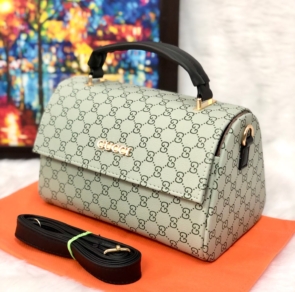 Gucci Smart Sling and Crossbody Sling Handbag For Womens