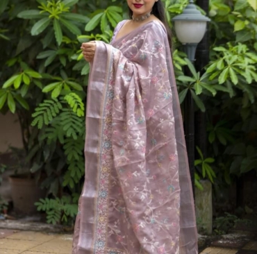 Dusty Pink Silver Linen Italian Embroidary Saree Perfectly Matched Silk Embroidary Blouse For Womens