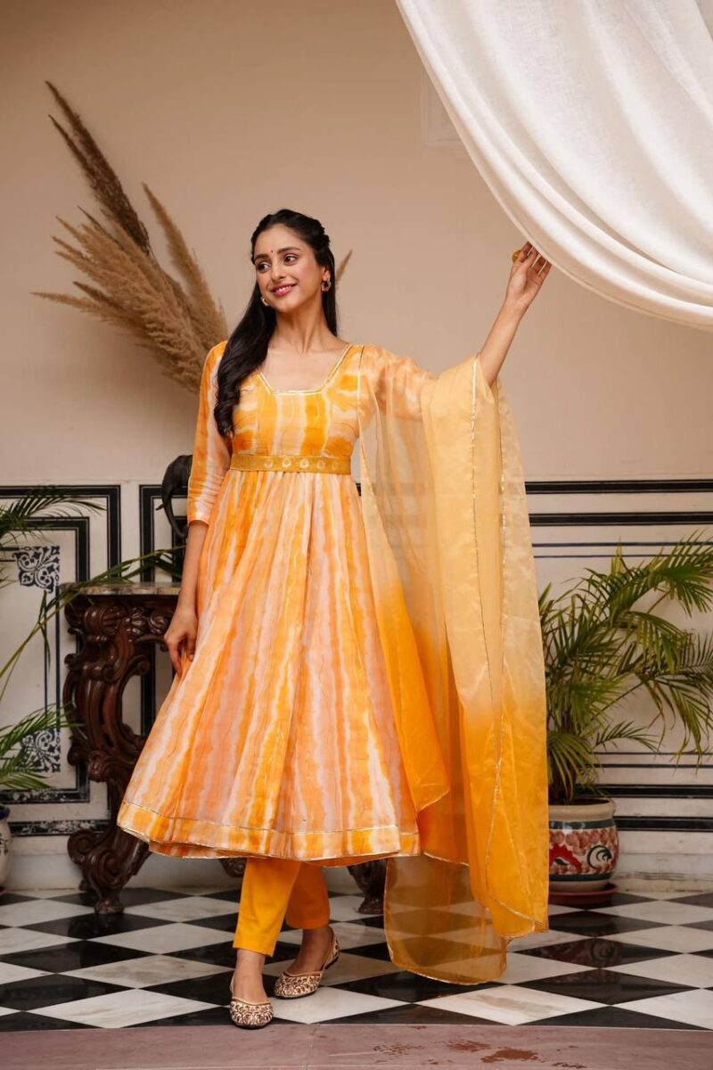 Yellow Organza Suit Set Perfect For Any Occasion Attractive Look For Womens