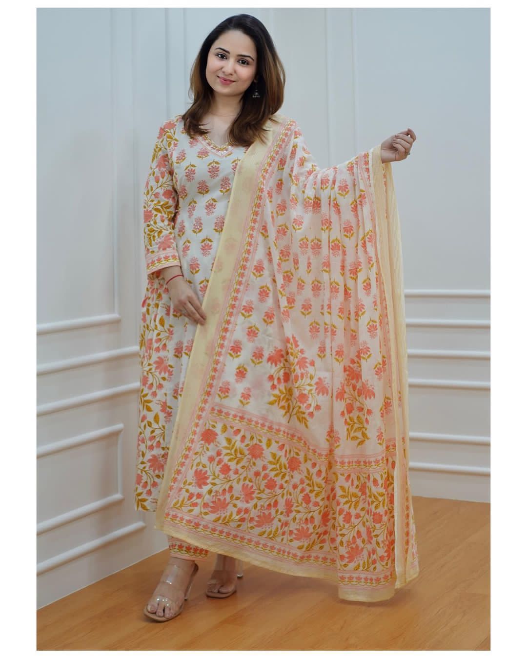 Ladies Designer Afghani Suit at Best Price in Raipur | Sumeet Synfab India  Pvt. Ltd.