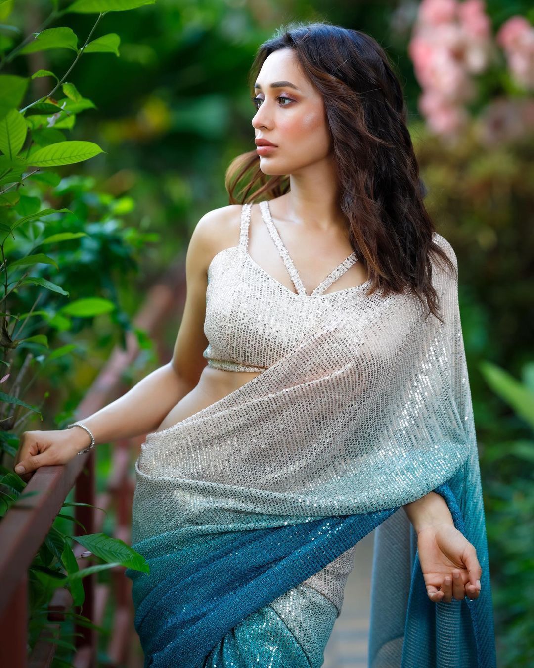 Soft Lichi Silk Beautiful Rich Pallu & Jaquard Womens Saree Collection -  Goodsdream