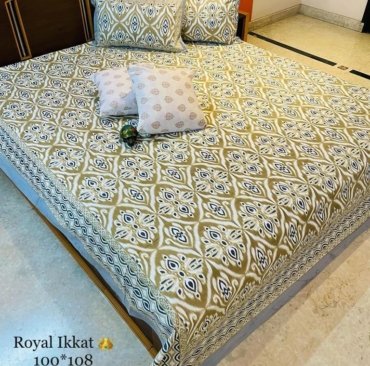 Royal Ikkat Ultra Premium Super King Size Bedsheet with 2 Pillow Covers