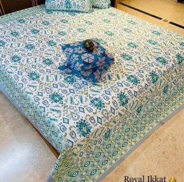 Royal Ikkat Ultra Premium Super King Size Bedsheet with 2 Pillow Covers