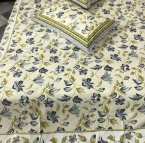 Gulabari Collection King Size Bedsheet With 2 Pillow Covers