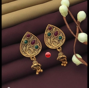 Unique Vintage Butti Earrings for Women Fancy. Safety information Keep away from sweat, water or liquid perfume. Never store in velvet wrap. BOOK NOW!