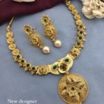 Gold Unique Graceful Jewellery Set for Women and girls