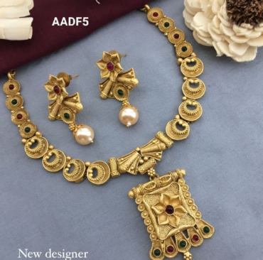 New Trending Beautiful Unique Golden Jewellery Set for Women and girls