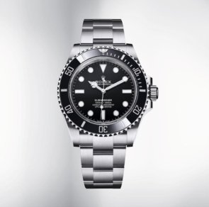 Rolex Submariner meticulously designed watch 