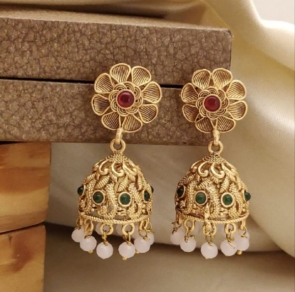New Beautiful and Stylish Daily Wear Gold Earrings For Girls & Women