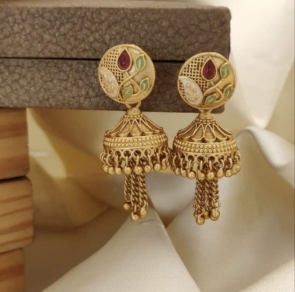 Unique Traditonal Beautiful and Stylish Daily Wear Gold Earrings For Girls & Women