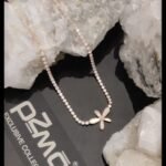 New Unique Twinkling Elegant Necklace For Girls & Women