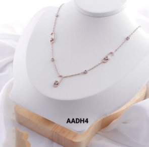 New Trending Exclusive chain with pendant Beautiful Daily Wear Necklace Chain For Women & Girls