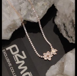 New Fancy Trendy Look Twinkling Elegant Necklace For Girls & Women