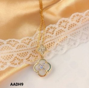 New Fancy Exclusive chain with pendant Beautiful Daily Wear Necklace Chain For Women & Girls