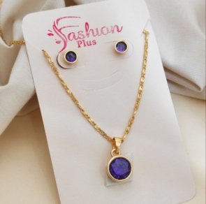 New Trendy Look Twinkling Elegant Pendant Set with Chain For Girls & Women