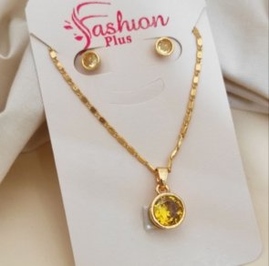 Trendy Look Twinkling Elegant Pendant Set with Chain For Girls & Women