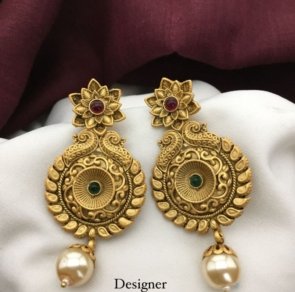 New Fancy Attractive Handmade Gold Plated Jewellry Earrings for Woman and Girls