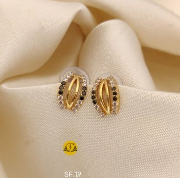 Latest A.D.Diamond Butti Earrings