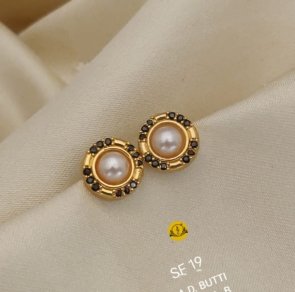 Unique A.D.Diamond Butti Earrings