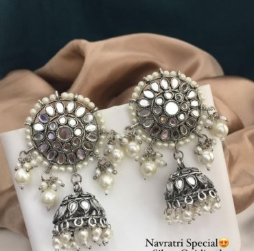 New Trendiing Navratri Special Premium Silver Oxidized Earrings & Jhumki