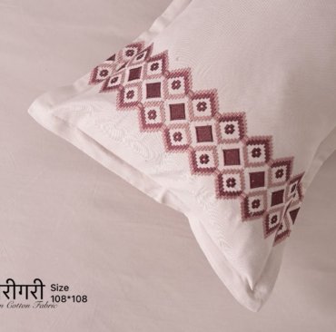 NEW KINGSIZE BEDSHEET WITH DESIGNERS PILLOW