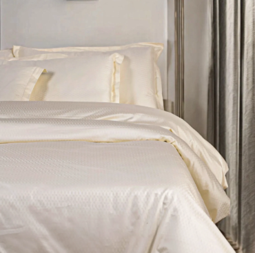 INFINITY CREAMY IVORY JACQUARD BEDDING