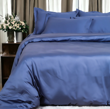 CLASSIC ITALIAN AZURE BLUE SOLID BEDDING