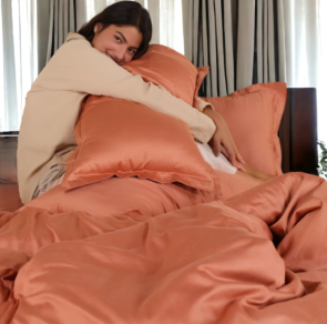 CLASSIC ITALIAN COPPER RED SOLID BEDDING